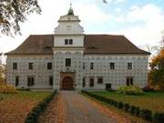 http://www.zamek-doudleby.cz/ [val]