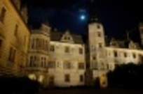 http://www.zamek-frydlant.cz/ [val]