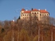 http://www.zamek-jezeri.cz/ [val]
