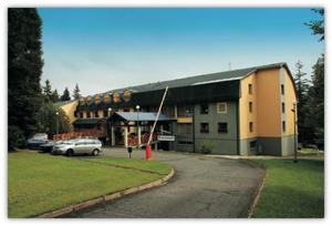 Vložil / webový link/ zdroj: www.hotelmeander.sk