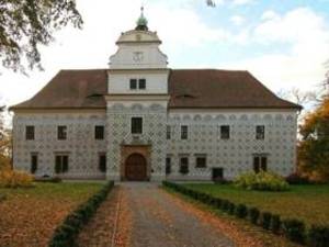 http://www.zamek-doudleby.cz/, Added by/ web source: http://www.zamek